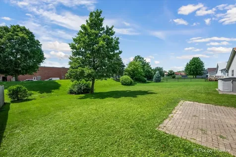58 Silver Trail North Aurora IL 60542