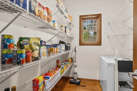 37 Park Drive Yorkville IL 60560