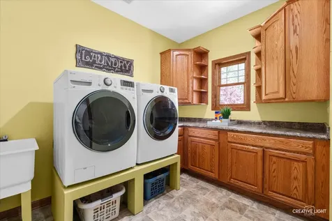37 Park Drive Yorkville IL 60560