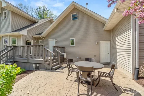 37 Park Drive Yorkville IL 60560