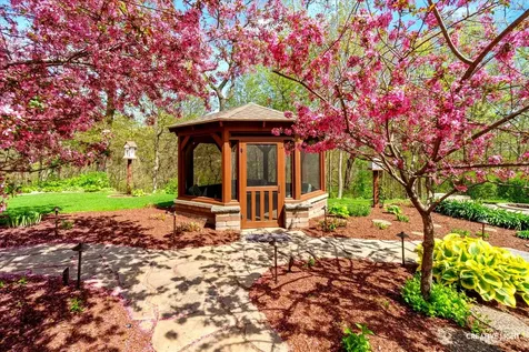 37 Park Drive Yorkville IL 60560