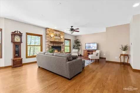 37 Park Drive Yorkville IL 60560