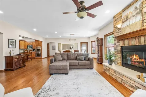37 Park Drive Yorkville IL 60560