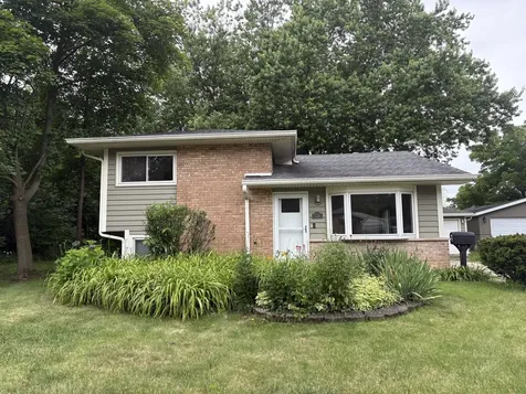 118 Willow Street Park Forest IL 60466