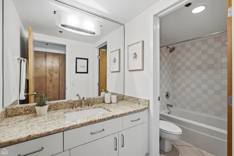 2300 West Wabansia Avenue Chicago IL 60647