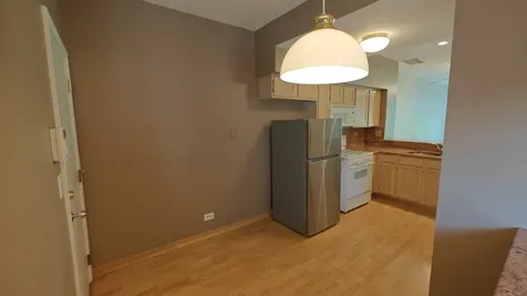1052 Hinswood Drive Darien IL 60561