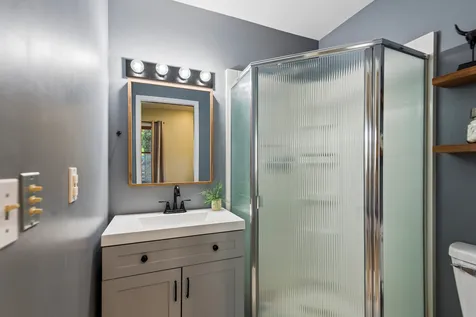 812 Lake Shore Drive Wauconda IL 60084