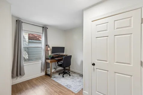 812 Lake Shore Drive Wauconda IL 60084