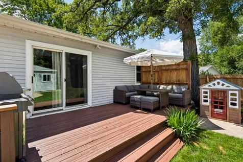812 Lake Shore Drive Wauconda IL 60084