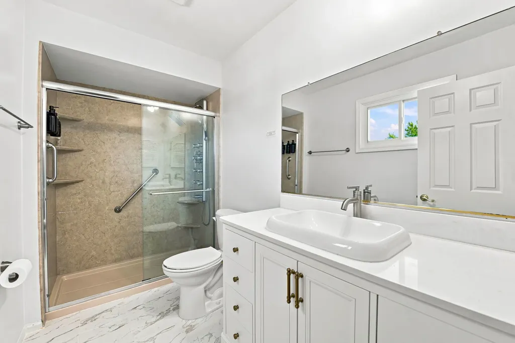 270 Janes Avenue Bolingbrook IL 60440