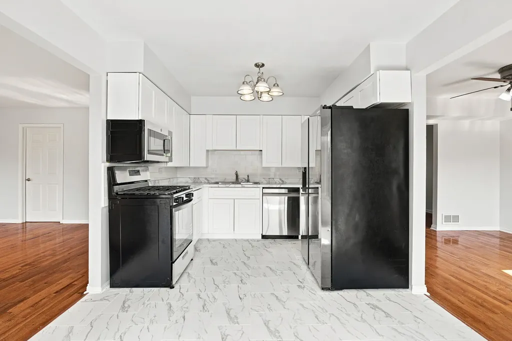 270 Janes Avenue Bolingbrook IL 60440
