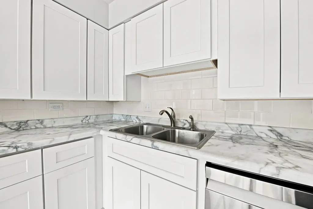 270 Janes Avenue Bolingbrook IL 60440