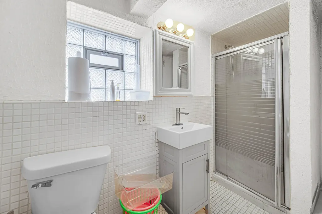 523 East 89th Place Chicago IL 60619
