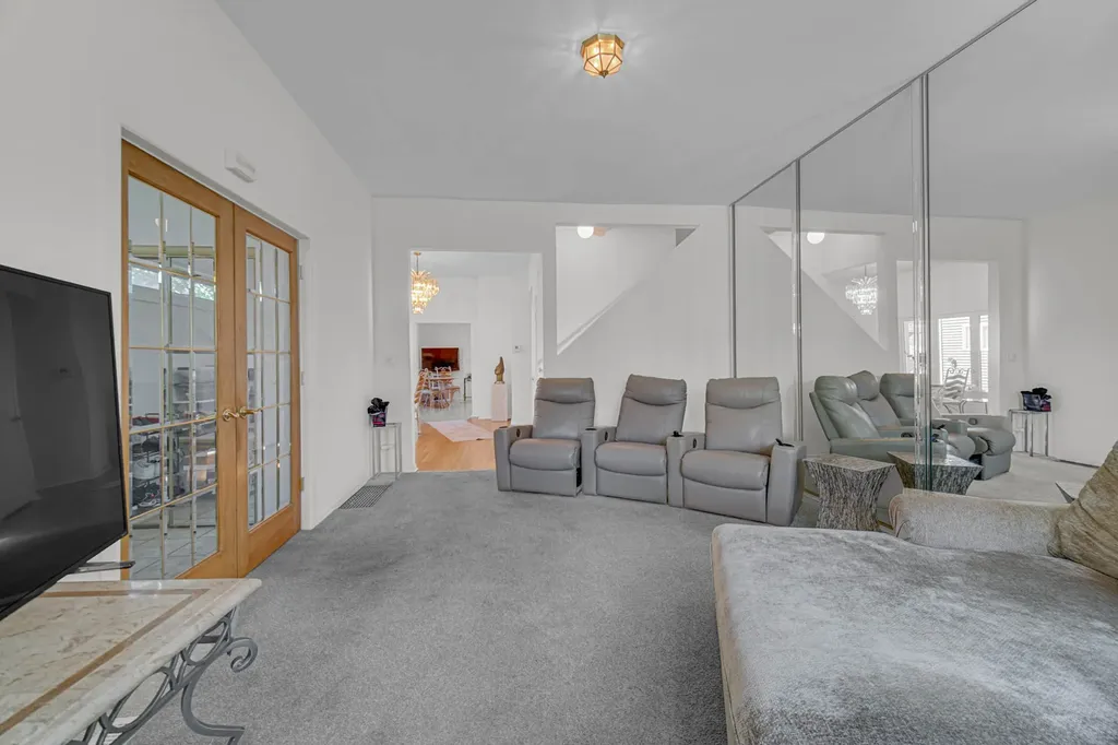 523 East 89th Place Chicago IL 60619