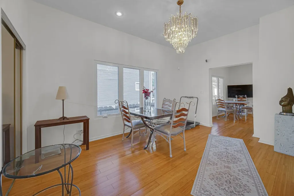 523 East 89th Place Chicago IL 60619