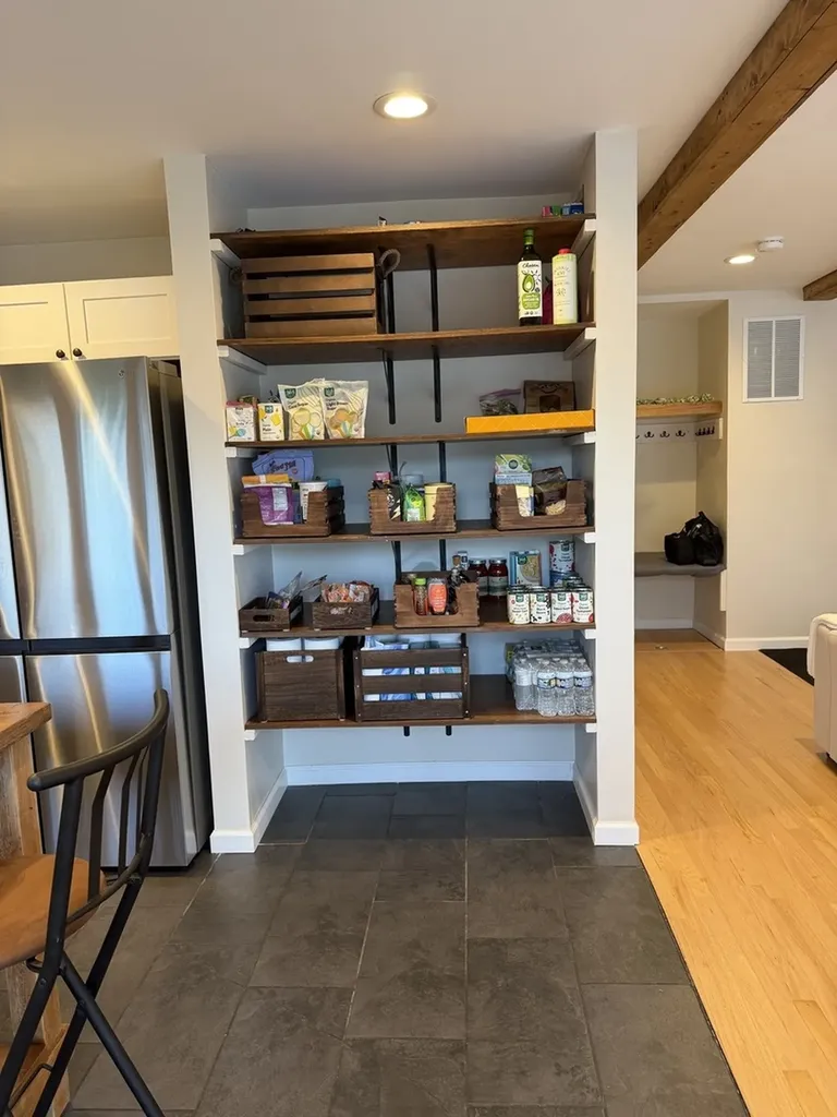 1604 Oakton Street Park Ridge IL 60068