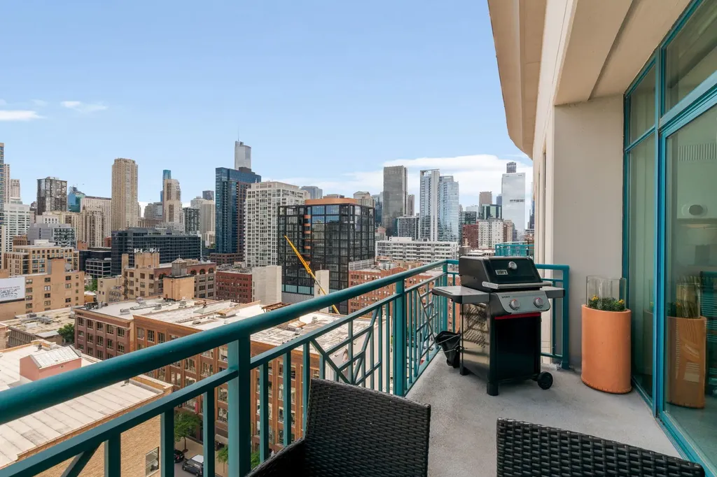 340 West Superior Street Chicago IL 60654