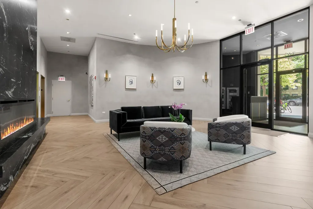 340 West Superior Street Chicago IL 60654