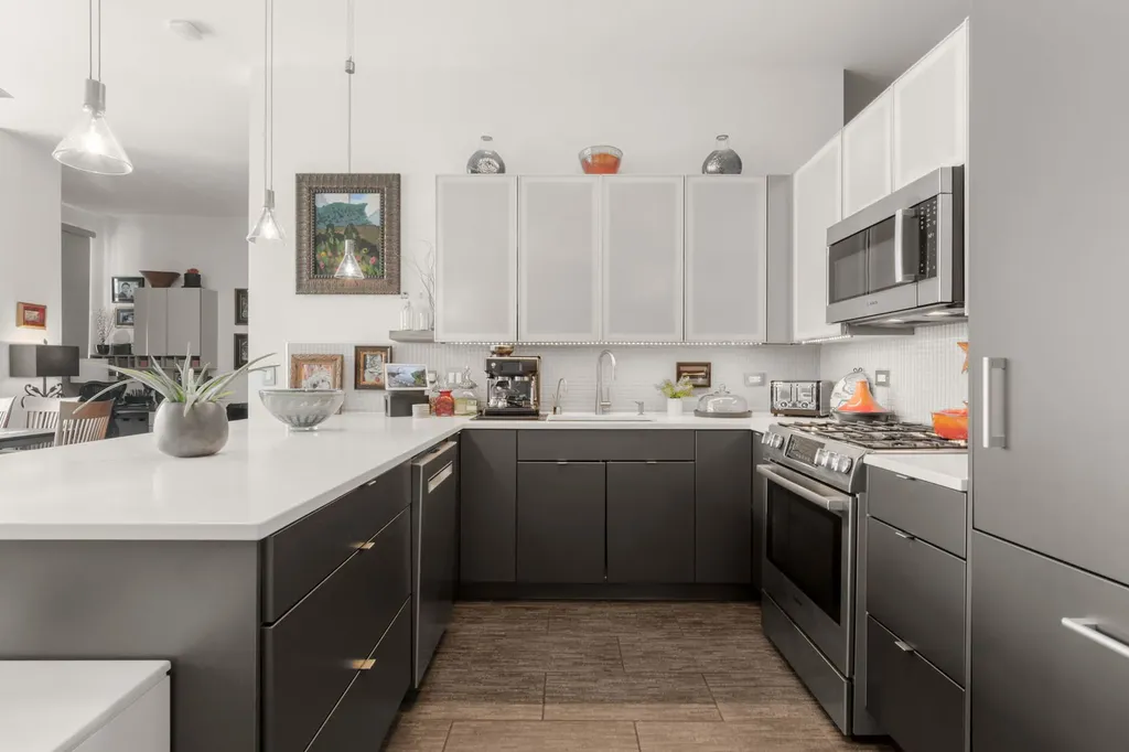 340 West Superior Street Chicago IL 60654