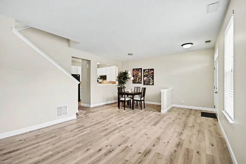 2531 Congress Avenue Aurora IL 60503