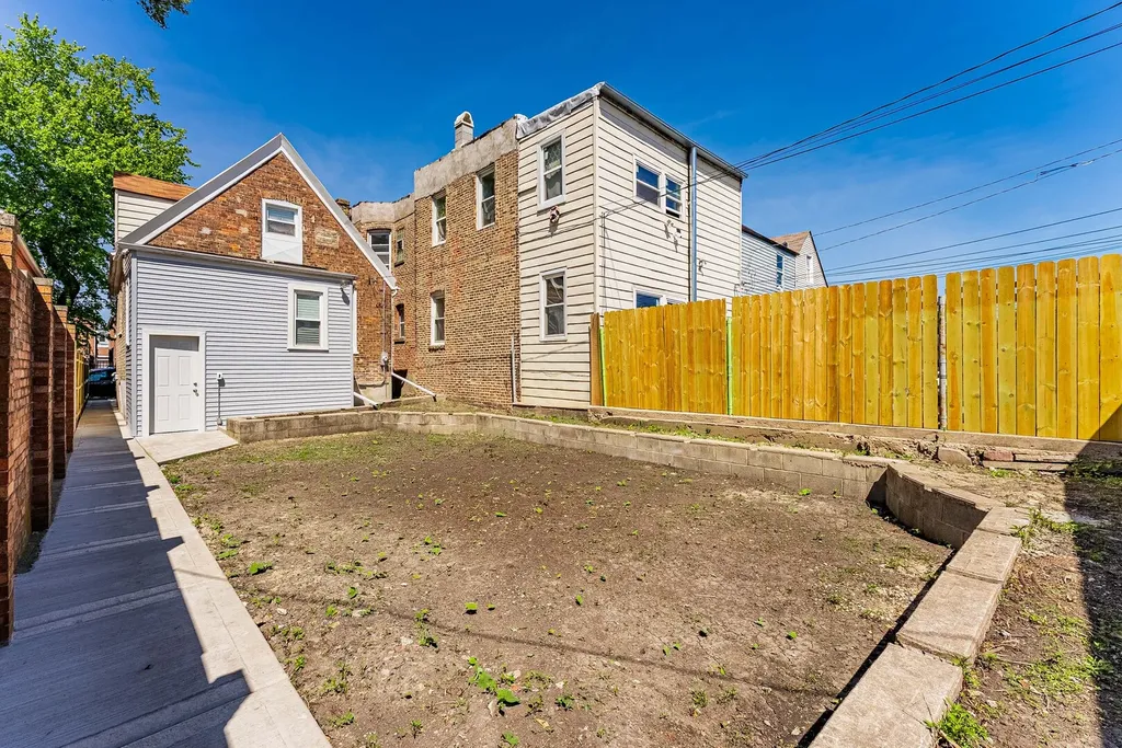 2231 South Drake Avenue Chicago IL 60623