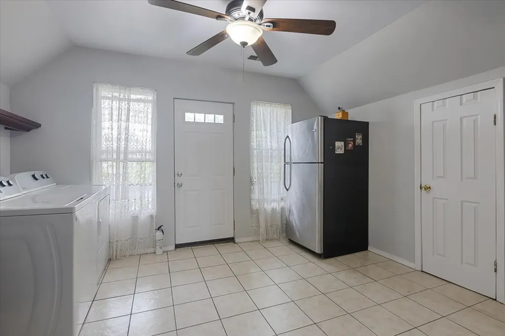 1634 North Sawyer Avenue Chicago IL 60647