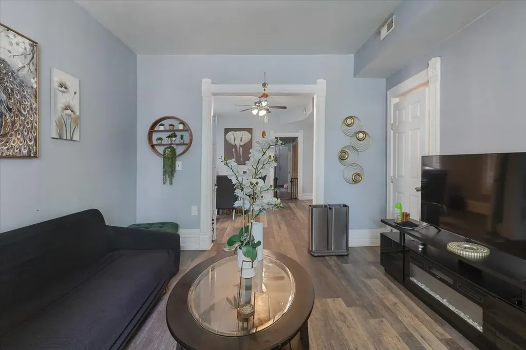 1634 North Sawyer Avenue Chicago IL 60647
