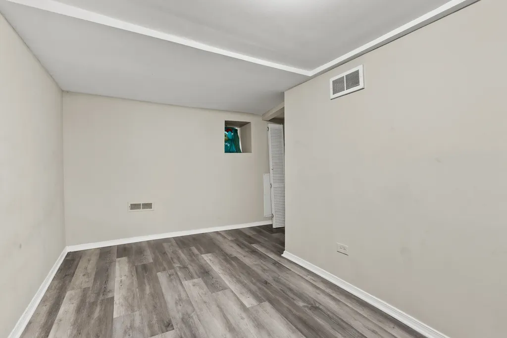 503 West 81st Street Chicago IL 60620