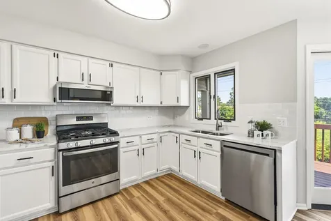 971 West Essex Place Arlington Heights IL 60004
