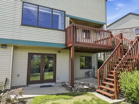 971 West Essex Place Arlington Heights IL 60004