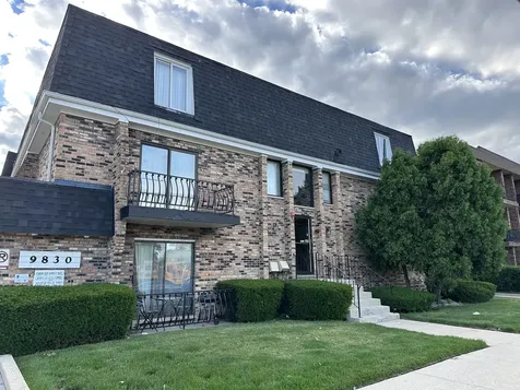 9830 Sayre Avenue Chicago Ridge IL 60415