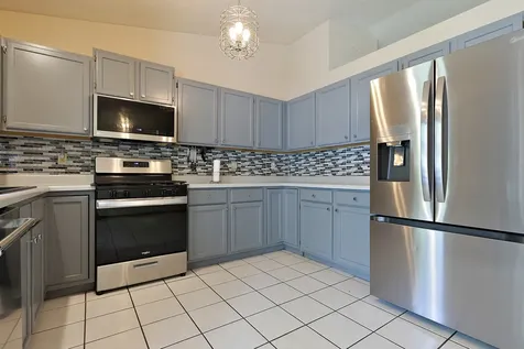 1141 Arnold Avenue Rockford IL 61108