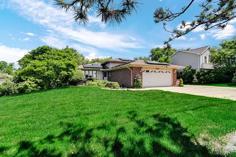 3252 87TH Street Darien IL 60561