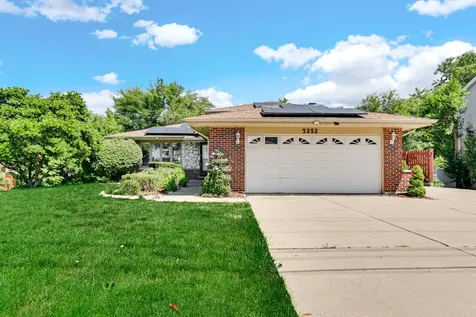 3252 87TH Street Darien IL 60561