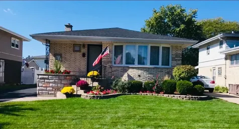 10828 South Kilbourn Avenue Oak Lawn IL 60453