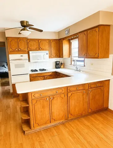 10828 South Kilbourn Avenue Oak Lawn IL 60453