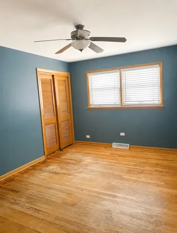 10828 South Kilbourn Avenue Oak Lawn IL 60453