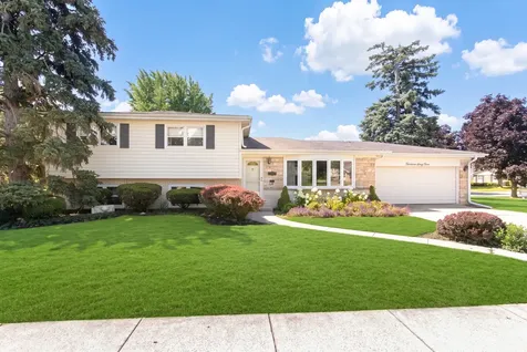 1469 Webster Lane Des Plaines IL 60018