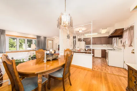 1469 Webster Lane Des Plaines IL 60018