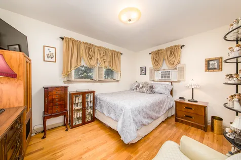 1469 Webster Lane Des Plaines IL 60018