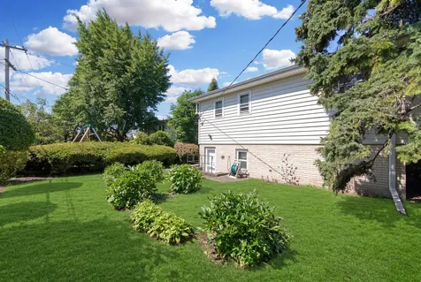 1469 Webster Lane Des Plaines IL 60018