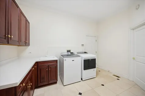 621 Sheridan Road Glencoe IL 60022