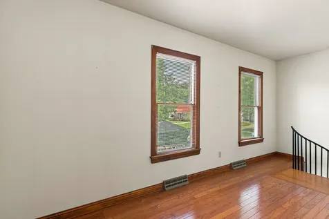 2026 16TH Avenue Rockford IL 61104