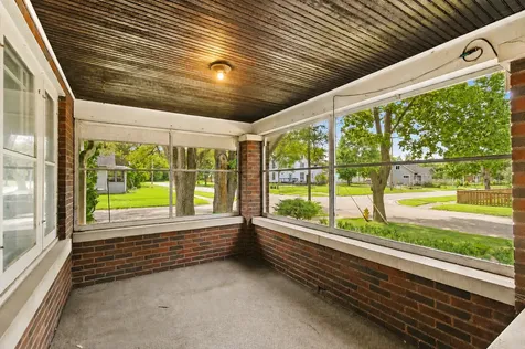 2026 16TH Avenue Rockford IL 61104