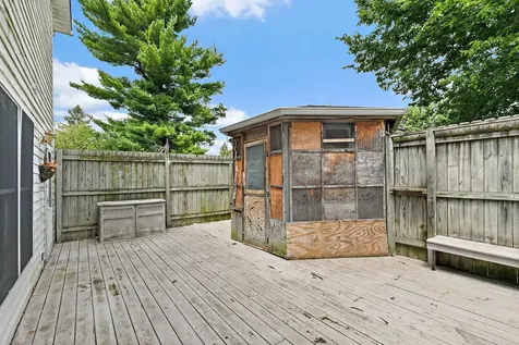 2026 16TH Avenue Rockford IL 61104