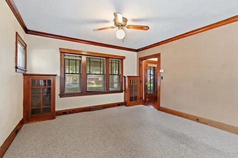 2026 16TH Avenue Rockford IL 61104