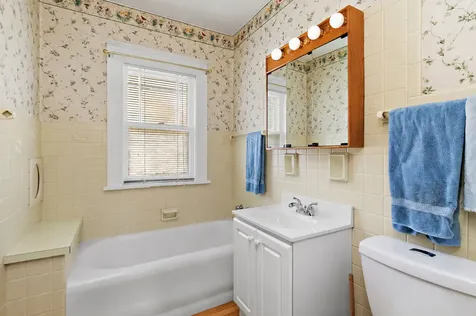 2026 16TH Avenue Rockford IL 61104