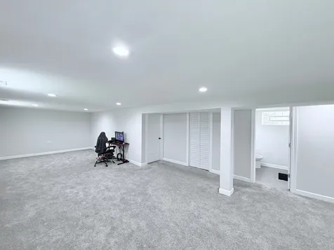 12520 South Yale Avenue Chicago IL 60628