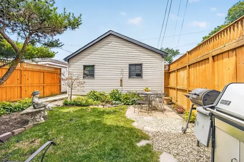 2520 North Saint Louis Avenue Chicago IL 60647