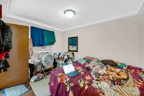6044 North Mozart Street Chicago IL 60659